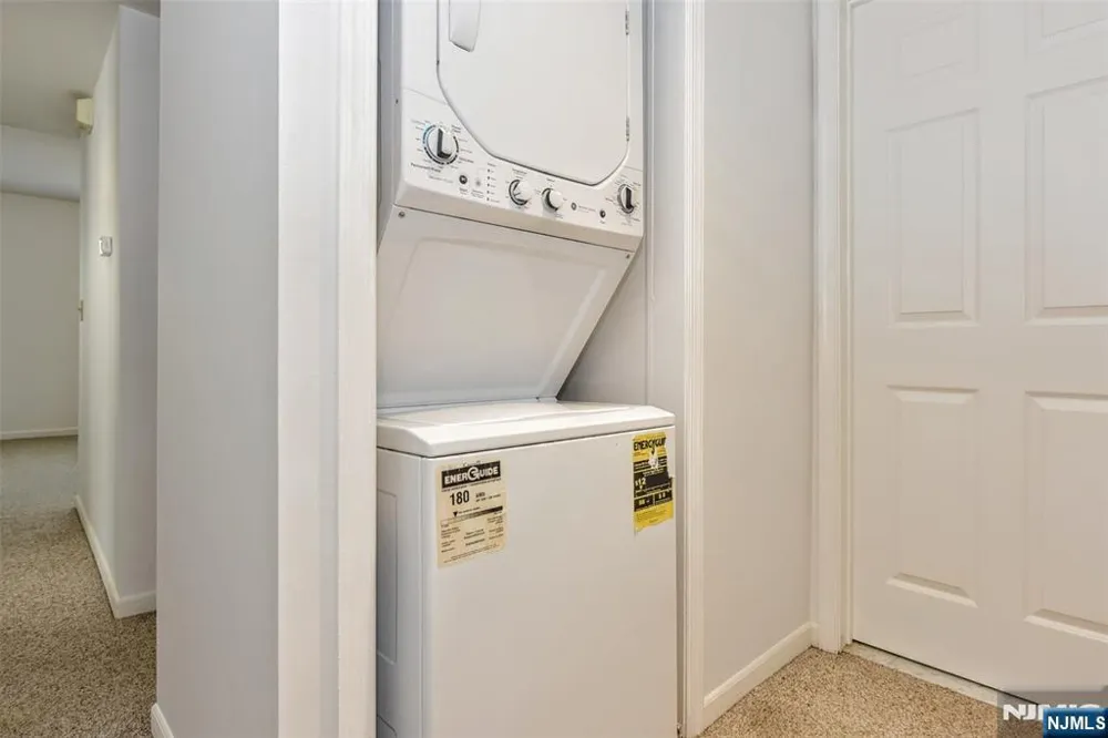 125 Orchard Park Allendale, NJ 07401