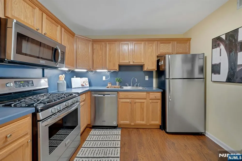 326 Winthrop Drive Nutley, NJ 07110