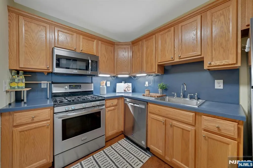 326 Winthrop Drive Nutley, NJ 07110