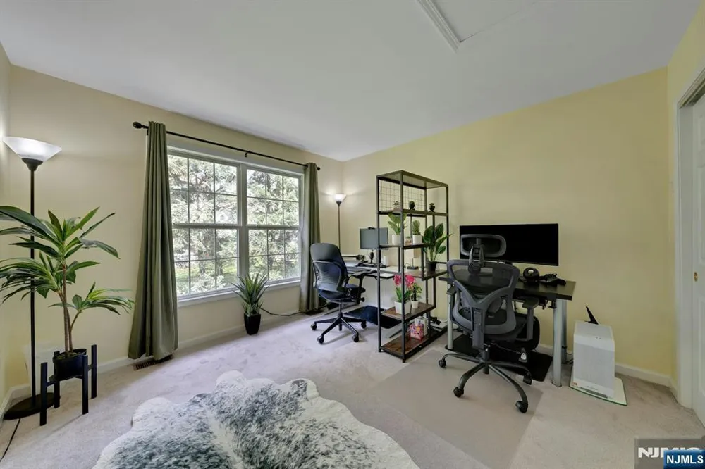 326 Winthrop Drive Nutley, NJ 07110