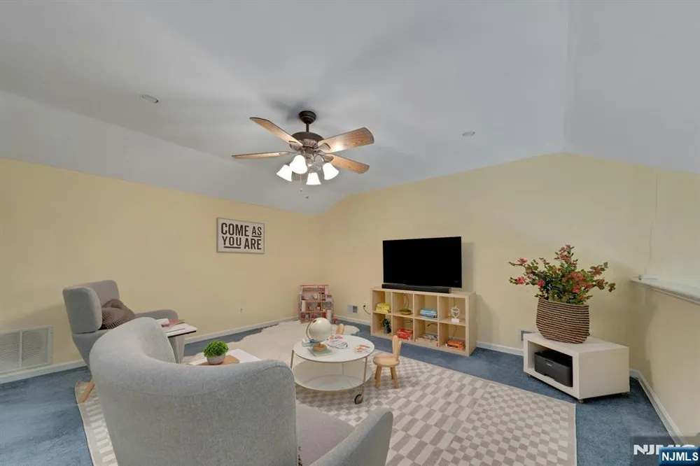 326 Winthrop Drive Nutley, NJ 07110