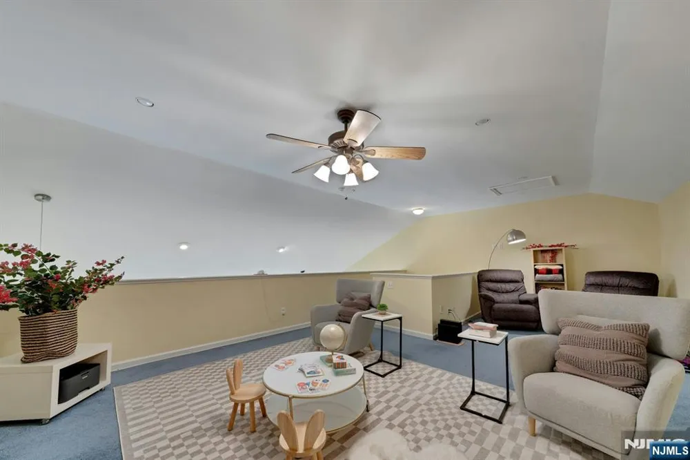 326 Winthrop Drive Nutley, NJ 07110