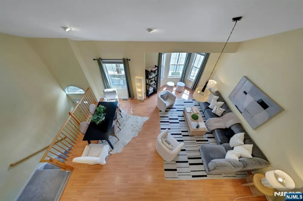 326 Winthrop Drive Nutley, NJ 07110