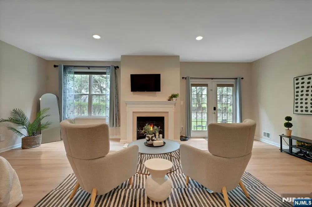 326 Winthrop Drive Nutley, NJ 07110