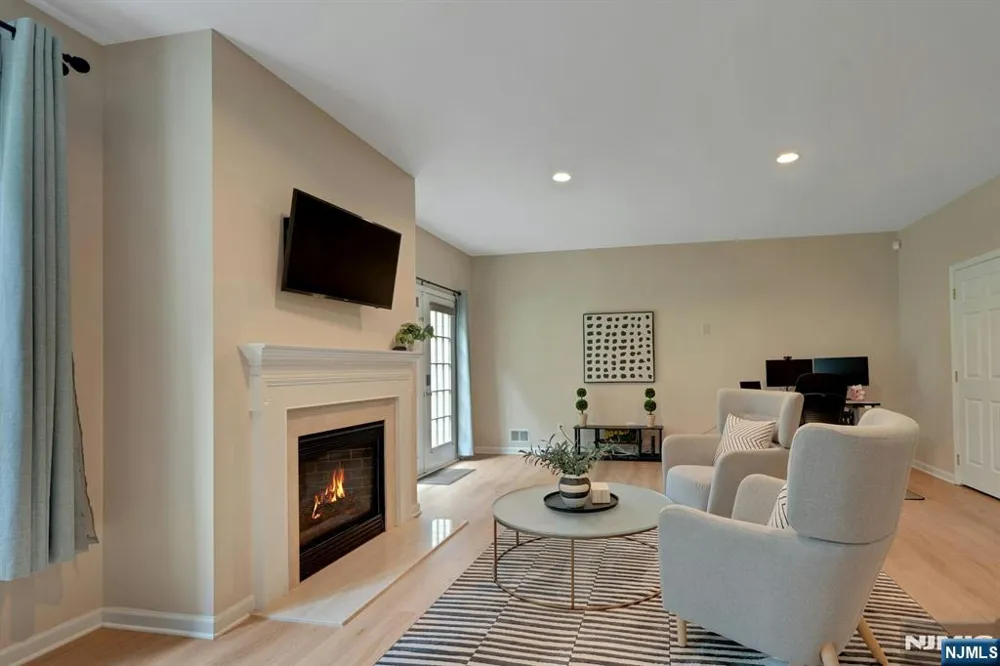 326 Winthrop Drive Nutley, NJ 07110