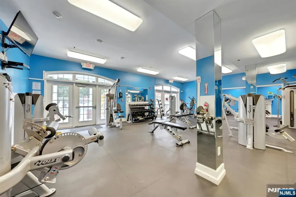 326 Winthrop Drive Nutley, NJ 07110