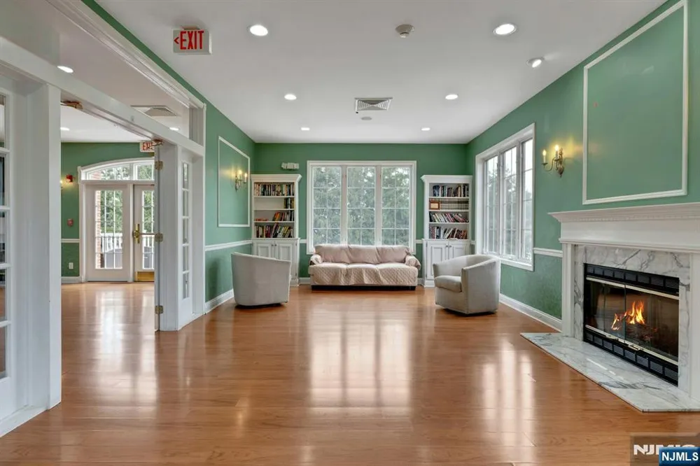 326 Winthrop Drive Nutley, NJ 07110