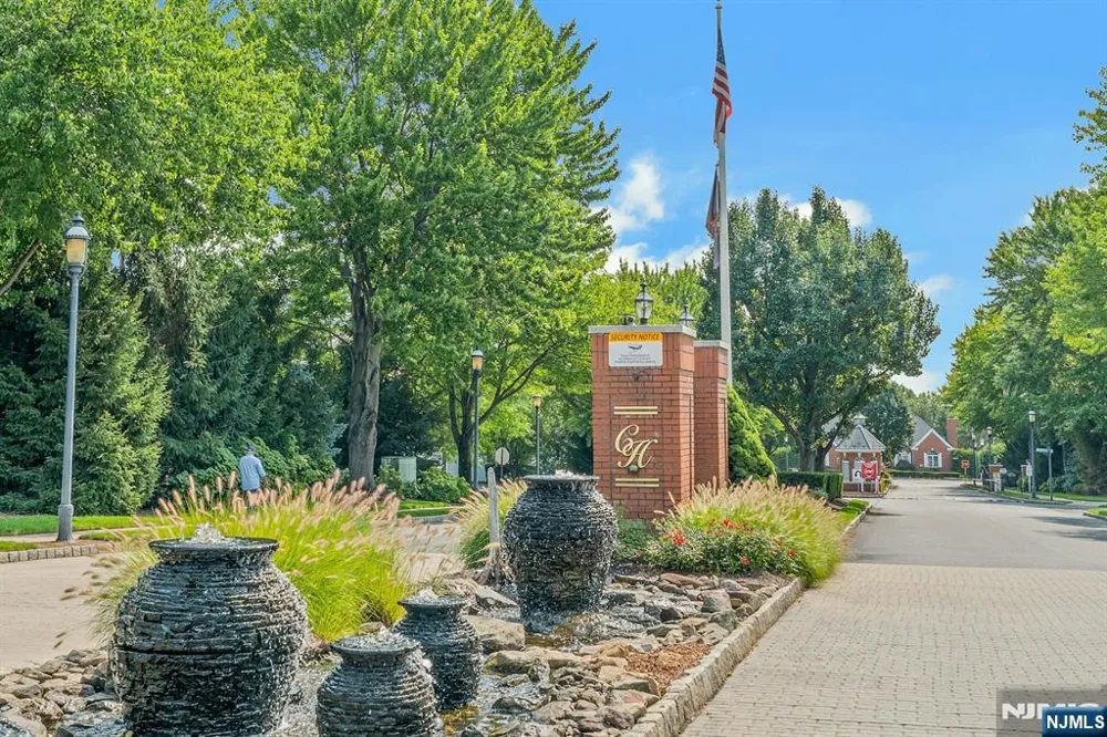 326 Winthrop Drive Nutley, NJ 07110
