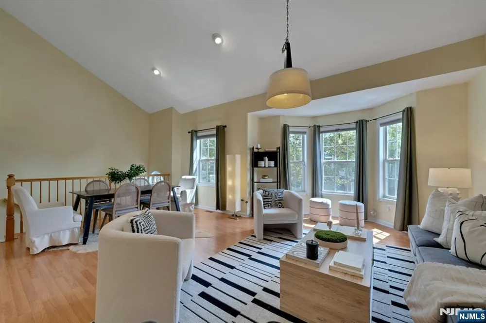 326 Winthrop Drive Nutley, NJ 07110