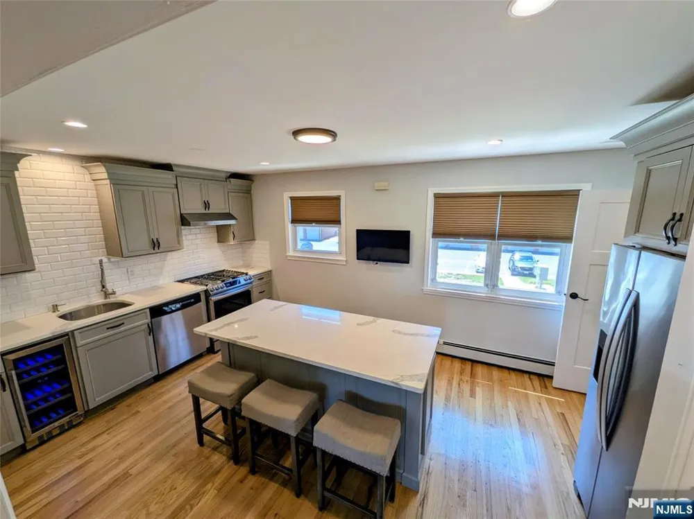 43 Manchester Wayne, NJ 07470
