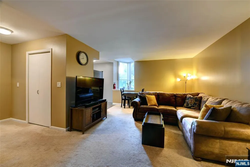 520 Turnpike C221 Pequannock Township, NJ 07444
