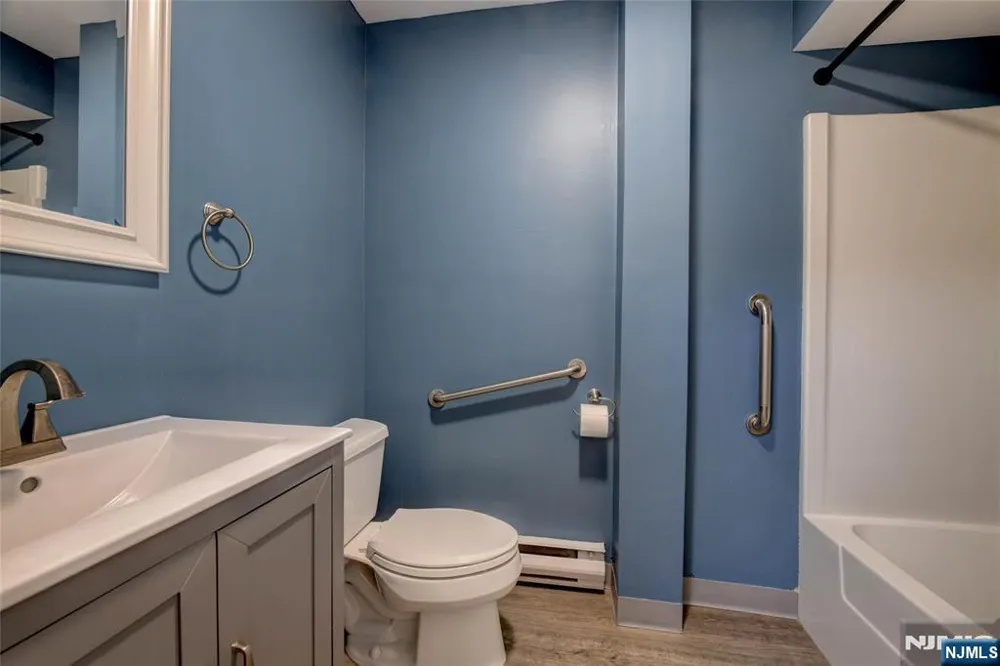520 Turnpike C221 Pequannock Township, NJ 07444