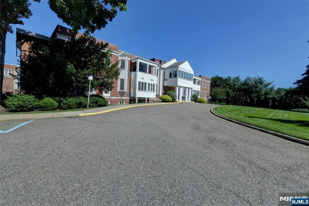 520 Turnpike C221 Pequannock Township, NJ 07444