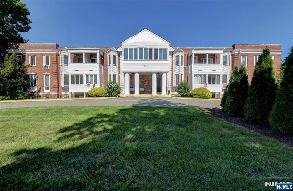 520 Turnpike C221 Pequannock Township, NJ 07444