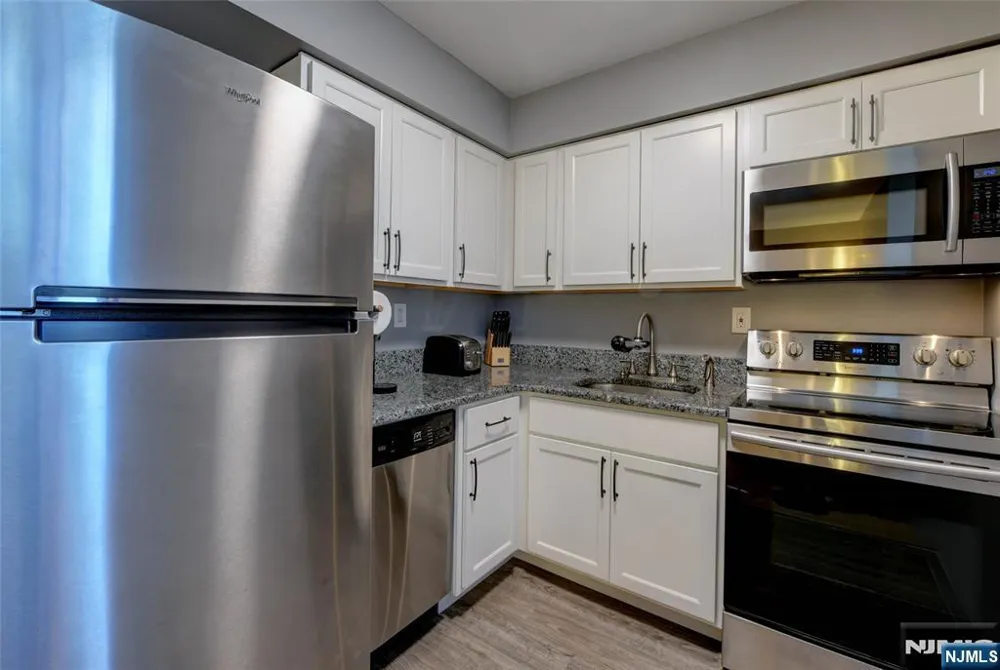 520 Turnpike C221 Pequannock Township, NJ 07444