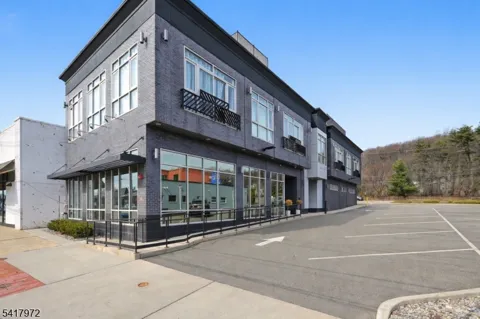 271 Millburn Ave #2D Unit 2D