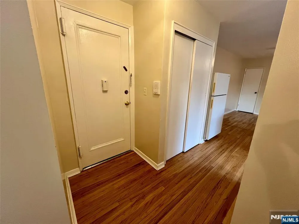 241 E Main Street 3A Bergenfield, NJ 07621