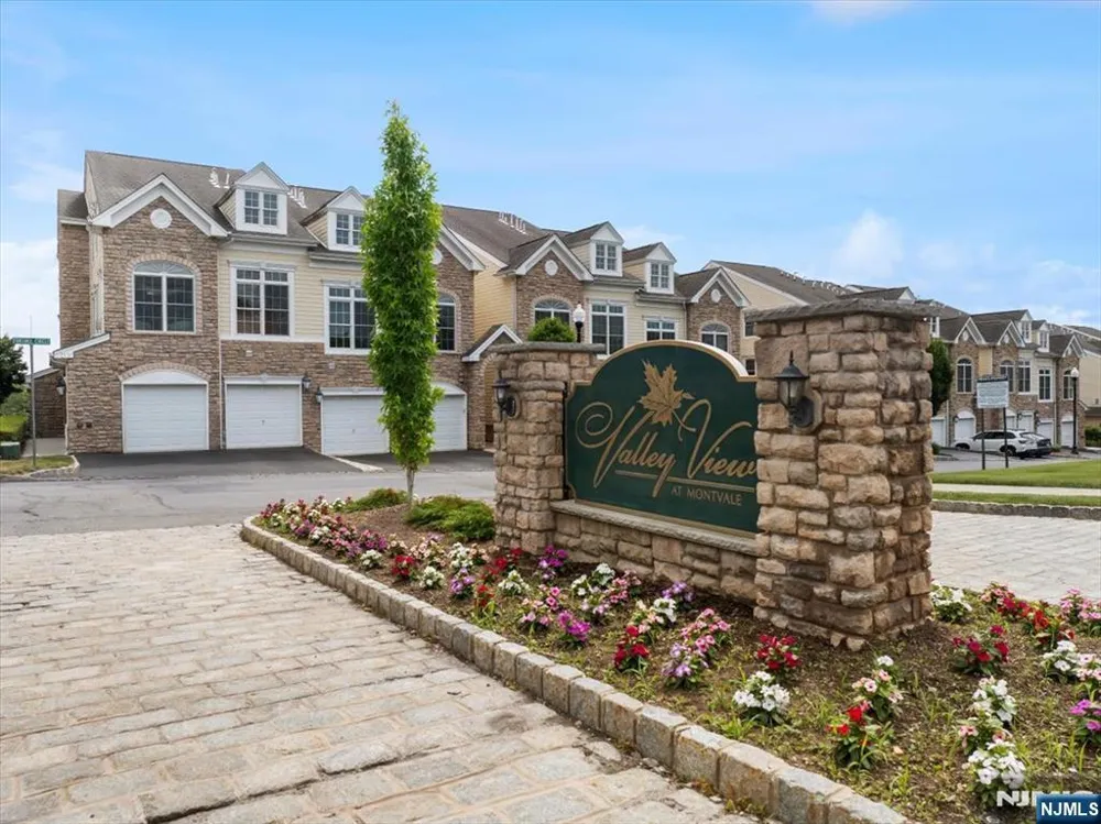 31 Forshee Circle 101 Montvale, NJ 07645