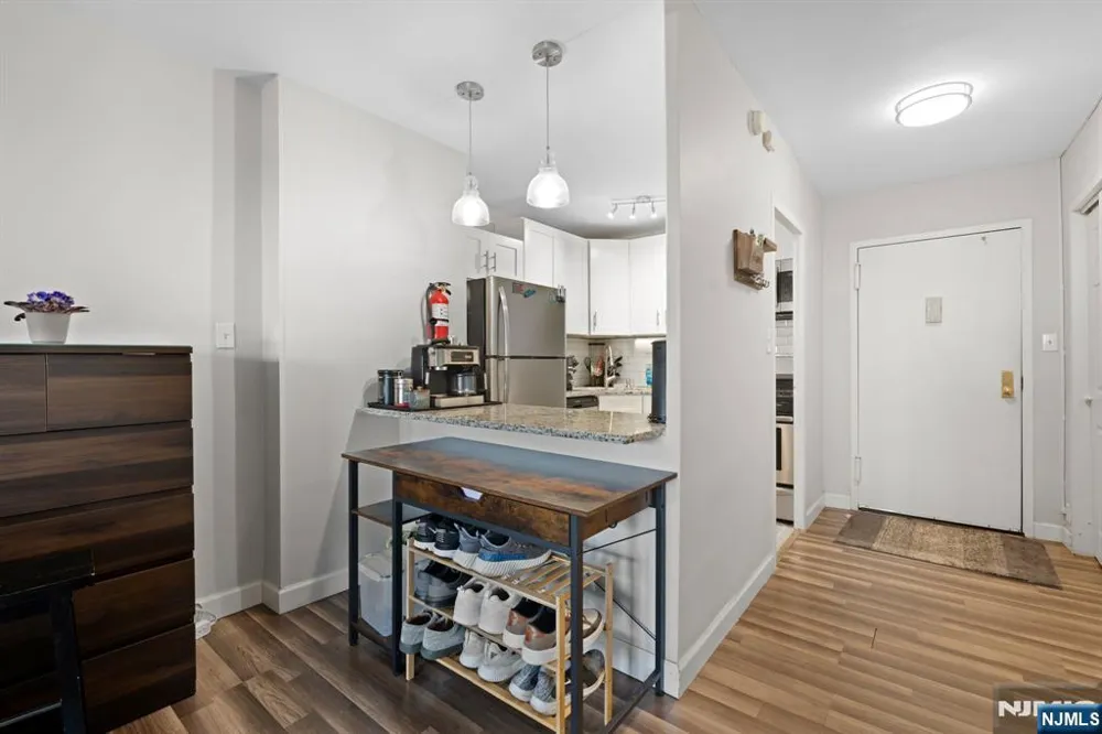 285 Aycrigg Avenue 15C Passaic, NJ 07055
