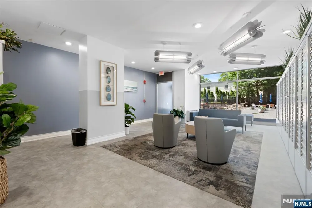 285 Aycrigg Avenue 15C Passaic, NJ 07055