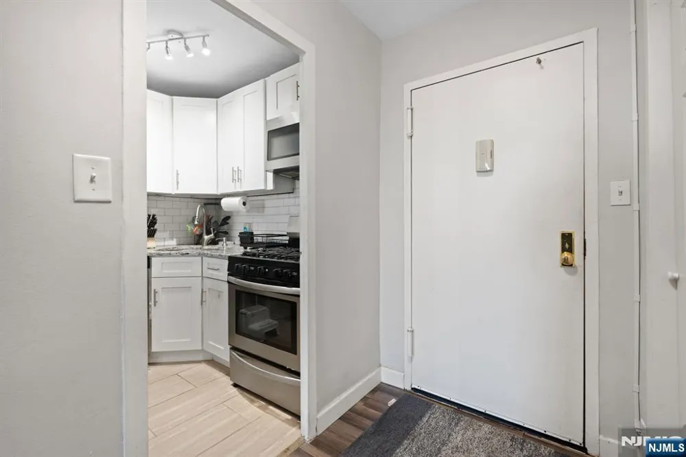 285 Aycrigg Avenue 15C Passaic, NJ 07055