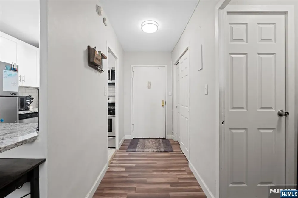 285 Aycrigg Avenue 15C Passaic, NJ 07055