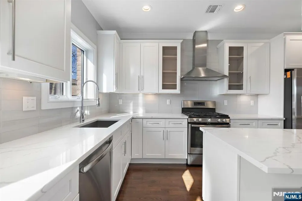 85 Washington Avenue 85 Cliffside Park, NJ 07010