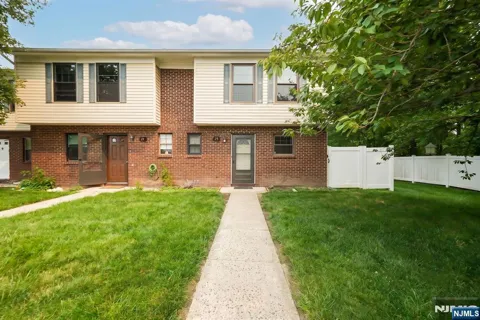 25 Driscoll Court