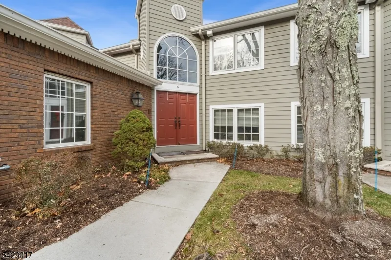6 Fells Manor Rd Caldwell, NJ 07006