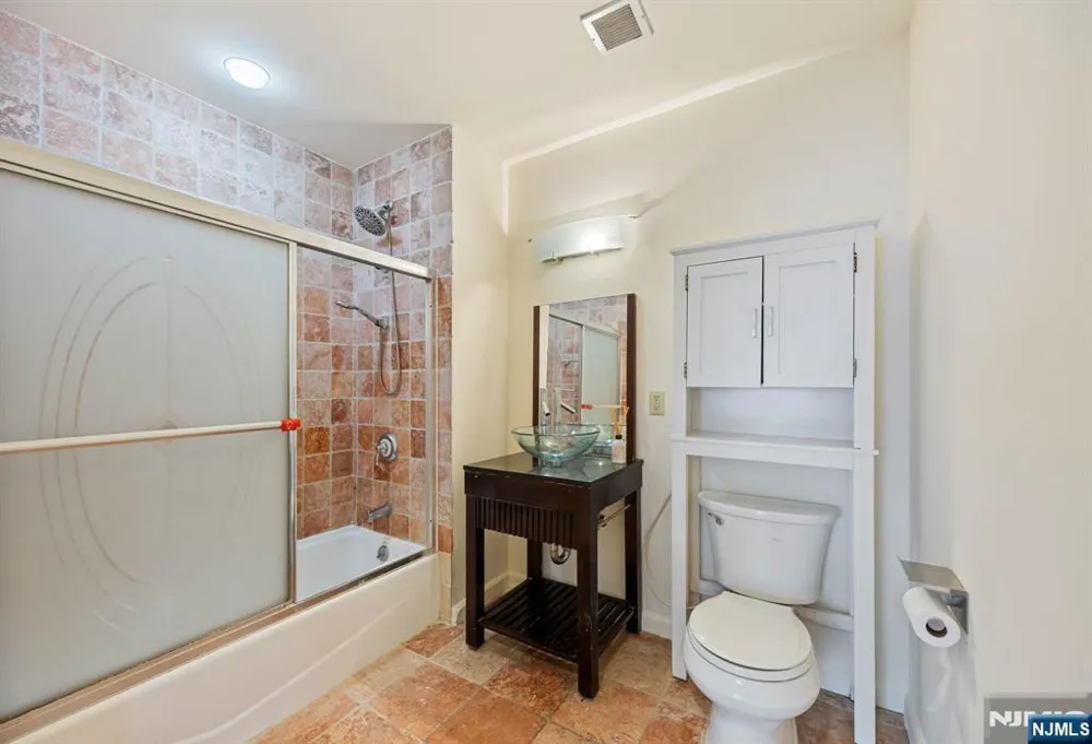 399 11th Street 301 Palisades Park, NJ 07650