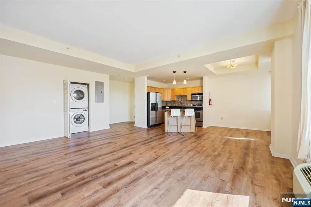 399 11th Street 301 Palisades Park, NJ 07650