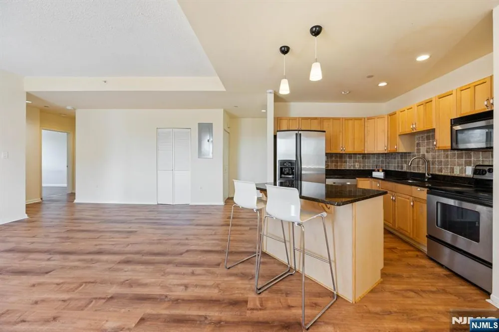 399 11th Street 301 Palisades Park, NJ 07650