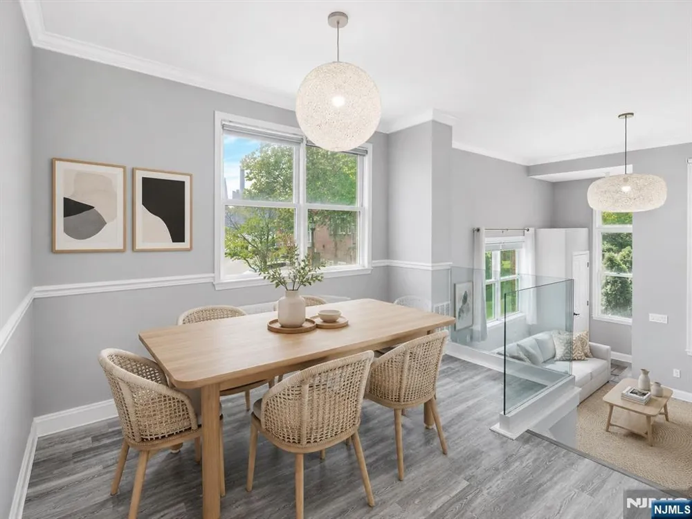 263 Halfmoon Court West New York, NJ 07093