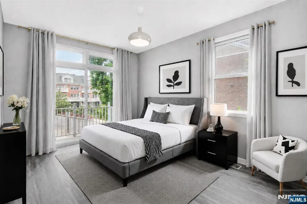 263 Halfmoon Court West New York, NJ 07093