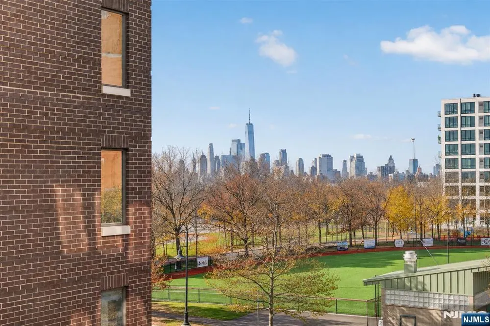 100 Eton Row 302 Weehawken, NJ 07086