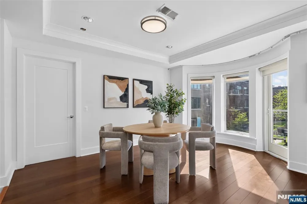 100 Eton Row 302 Weehawken, NJ 07086