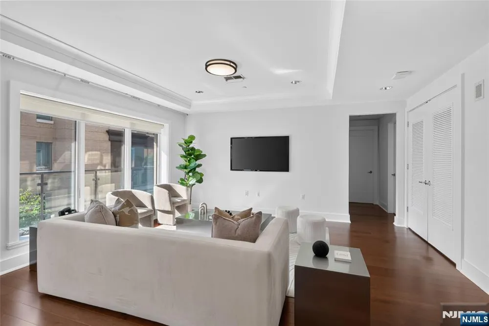 100 Eton Row 302 Weehawken, NJ 07086
