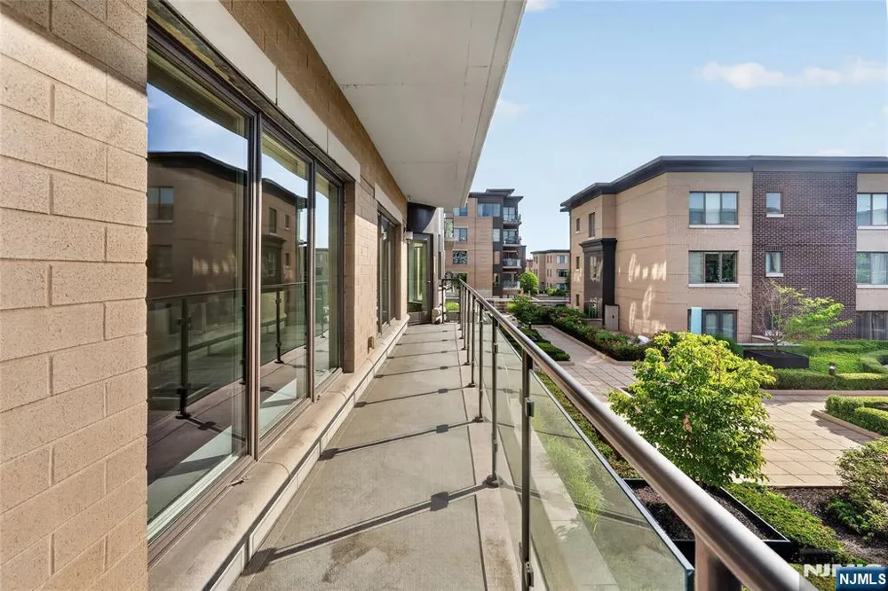 100 Eton Row 302 Weehawken, NJ 07086