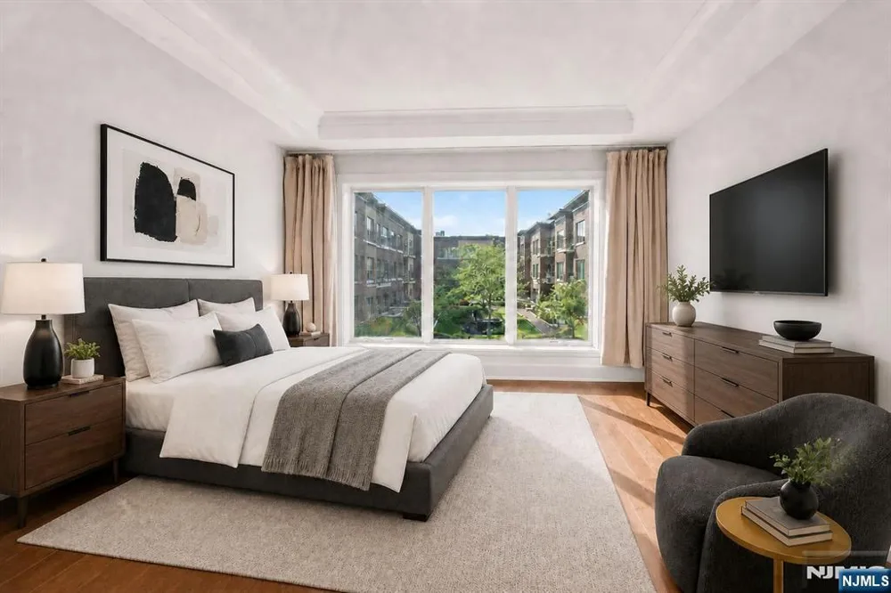 100 Eton Row 302 Weehawken, NJ 07086