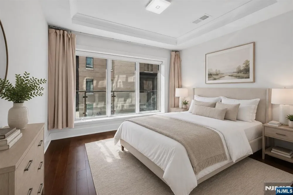 100 Eton Row 302 Weehawken, NJ 07086