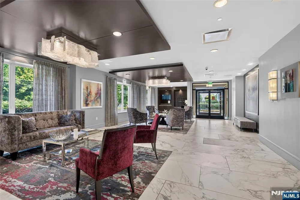 100 Eton Row 302 Weehawken, NJ 07086