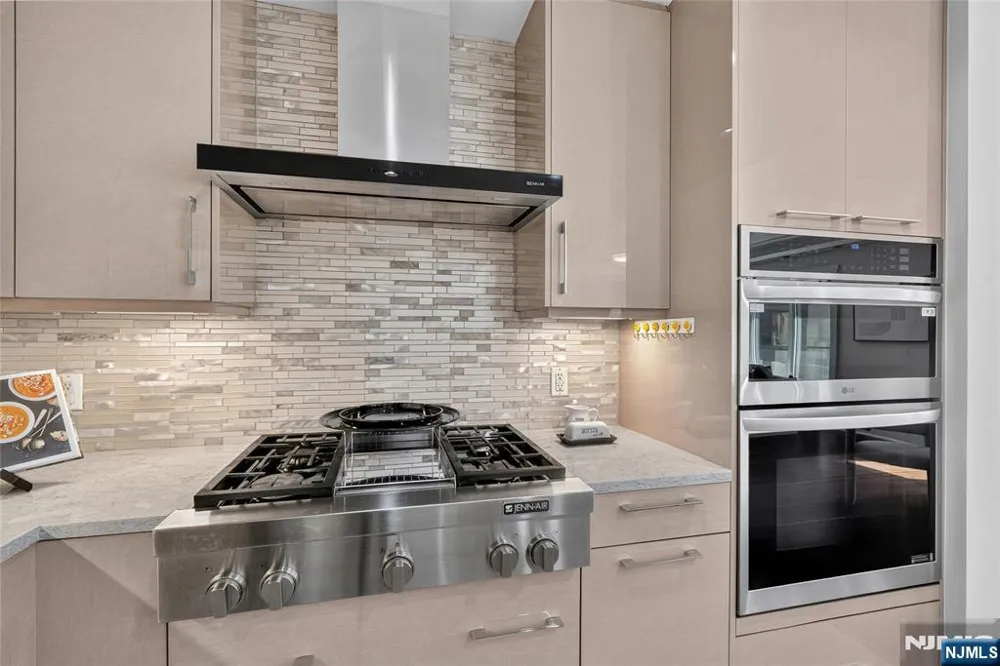 100 Eton Row 302 Weehawken, NJ 07086