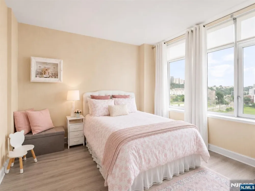 8100 River Road 1005 North Bergen, NJ 07047