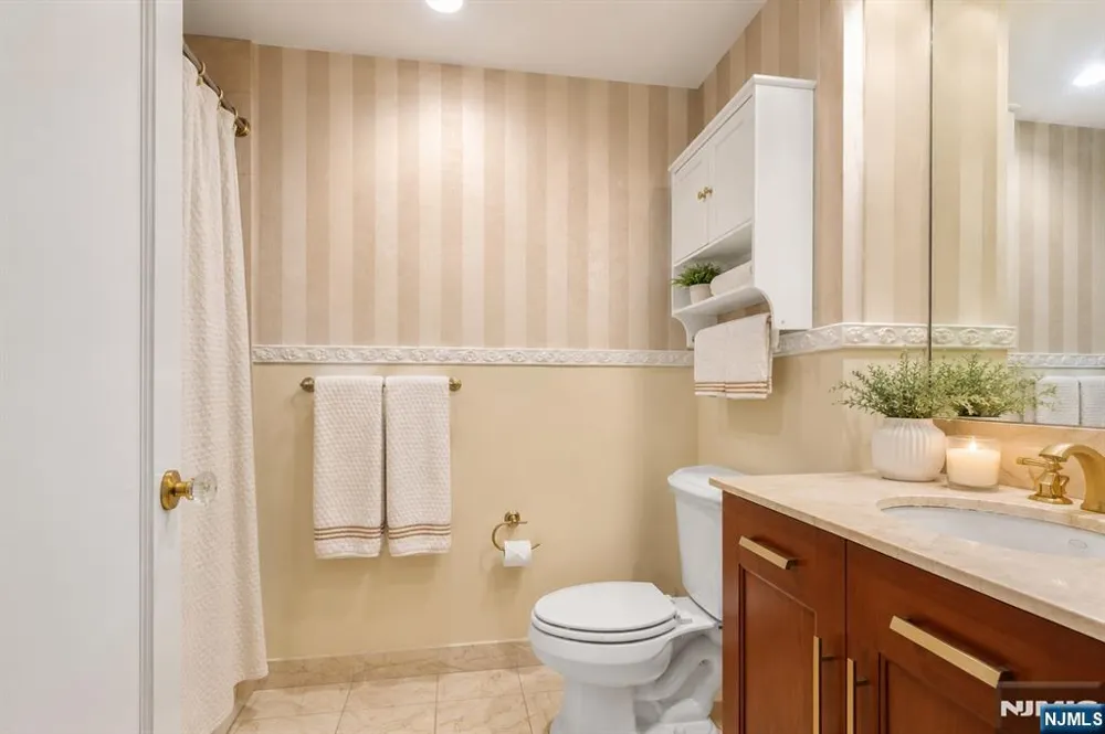 8100 River Road 1005 North Bergen, NJ 07047