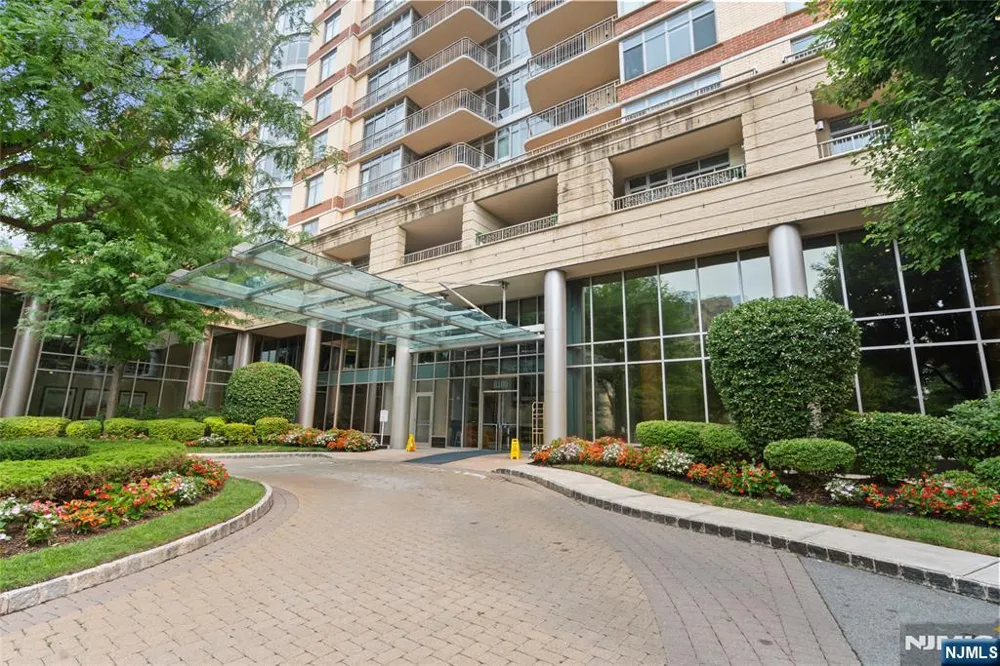 8100 River Road 1005 North Bergen, NJ 07047