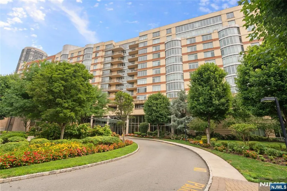 8100 River Road 1005 North Bergen, NJ 07047