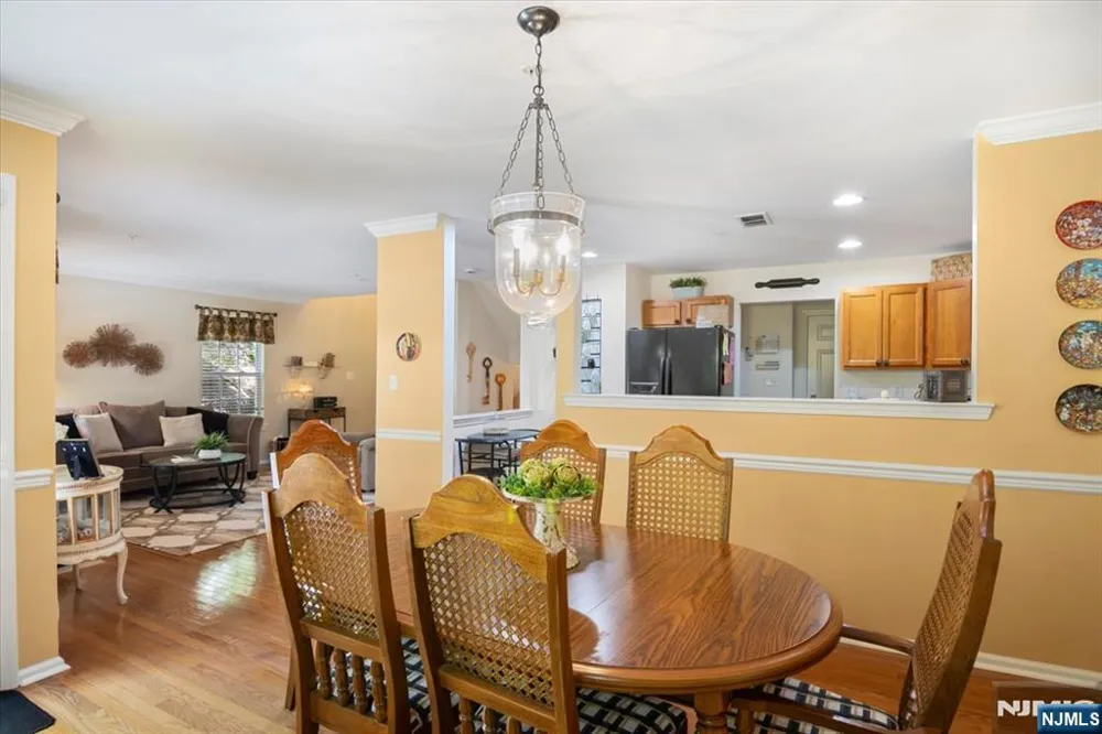 34 Ridge Drive Pompton Lakes, NJ 07442