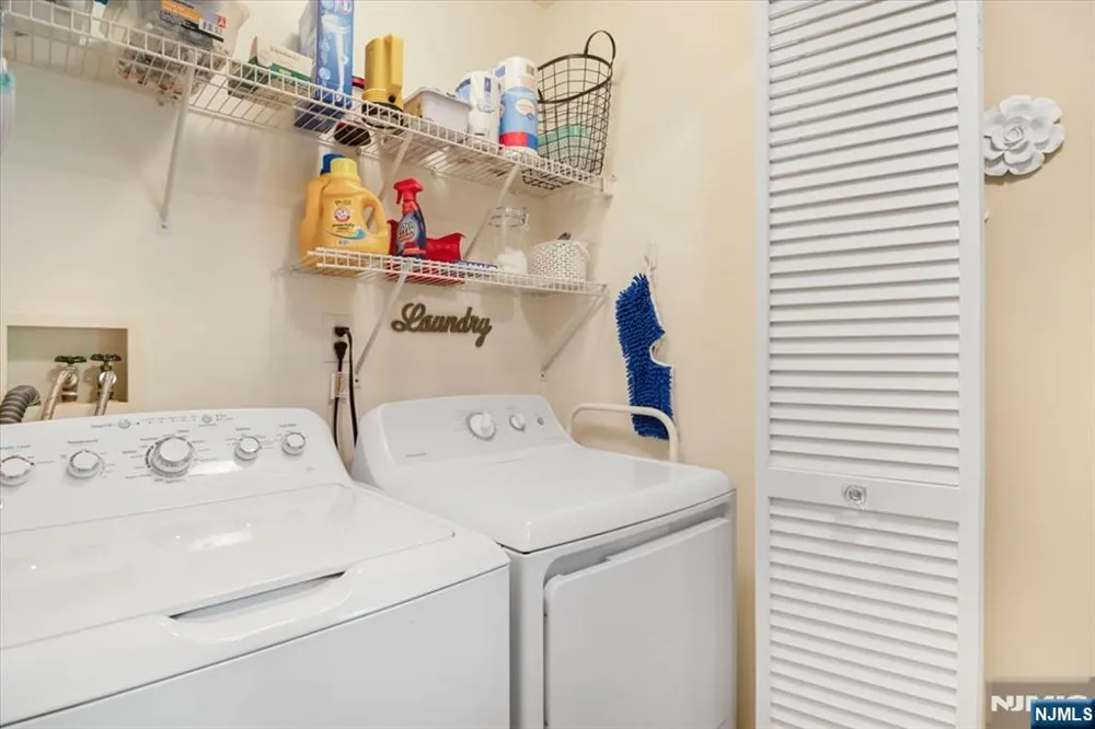 34 Ridge Drive Pompton Lakes, NJ 07442