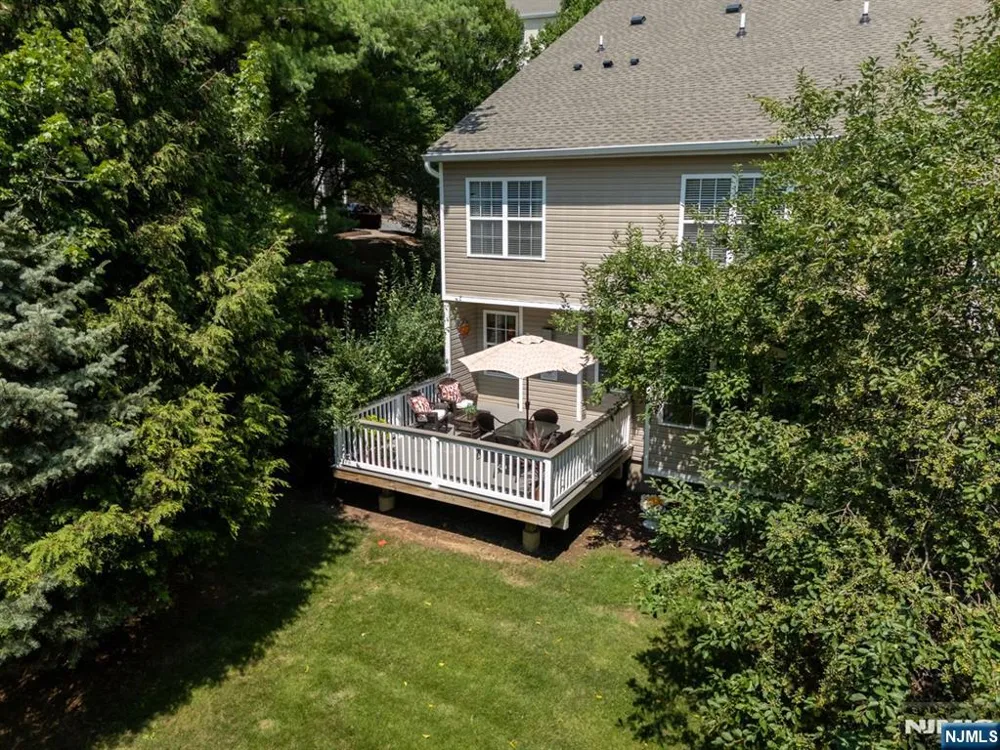 34 Ridge Drive Pompton Lakes, NJ 07442