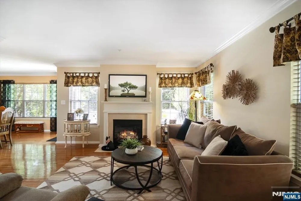 34 Ridge Drive Pompton Lakes, NJ 07442